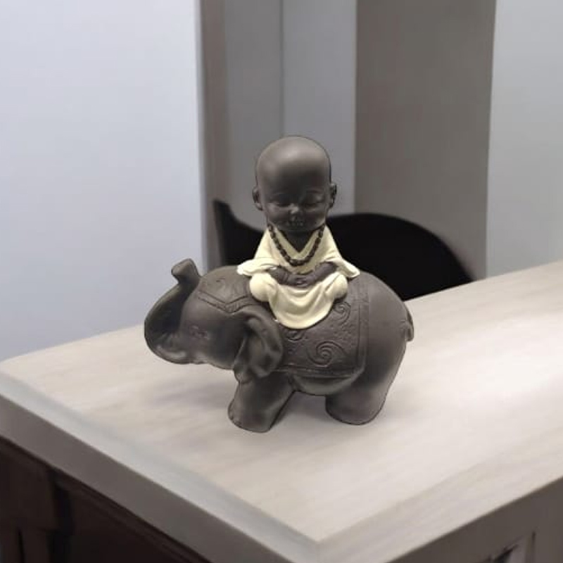 Buda Bebe Negro con Elefante Manto Blanco 12cm