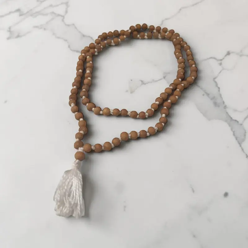 Japa Mala Madera de Sandalo 108 Cuentas