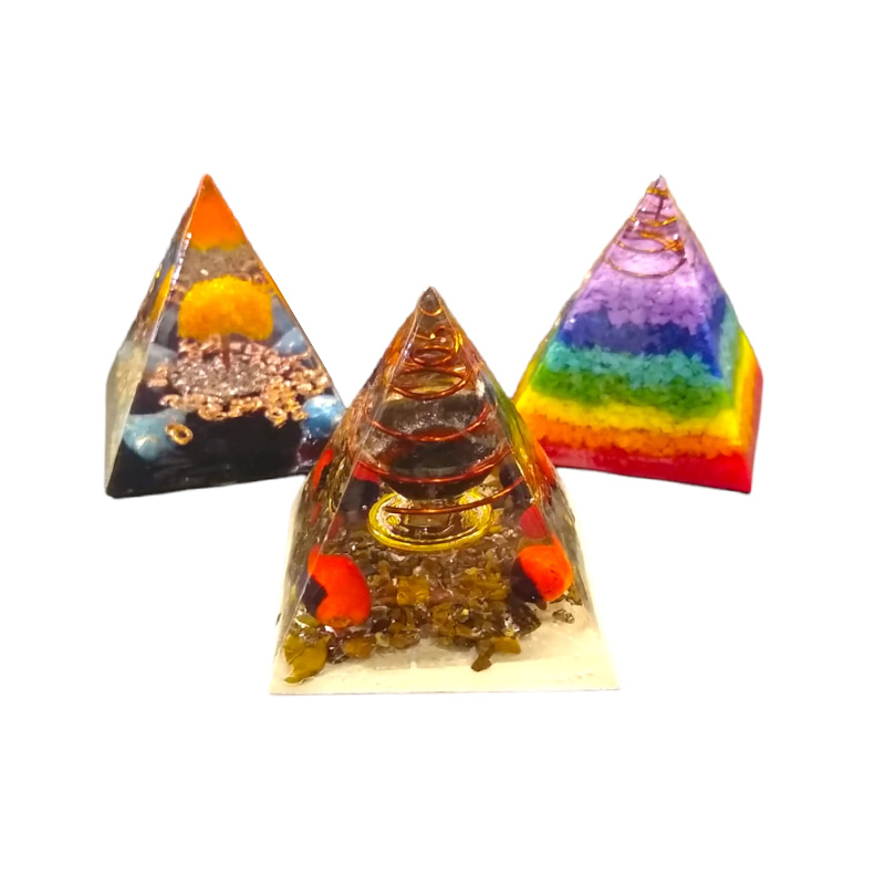 Orgonite Piramide Varios Modelos 4x4cm