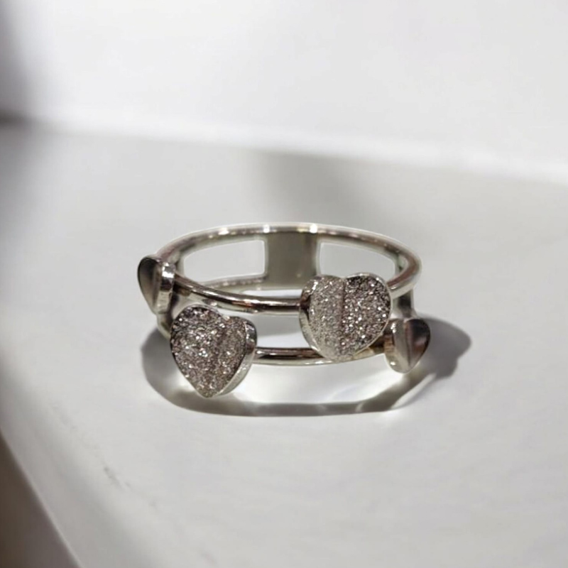 Anillo Doble con Corazones