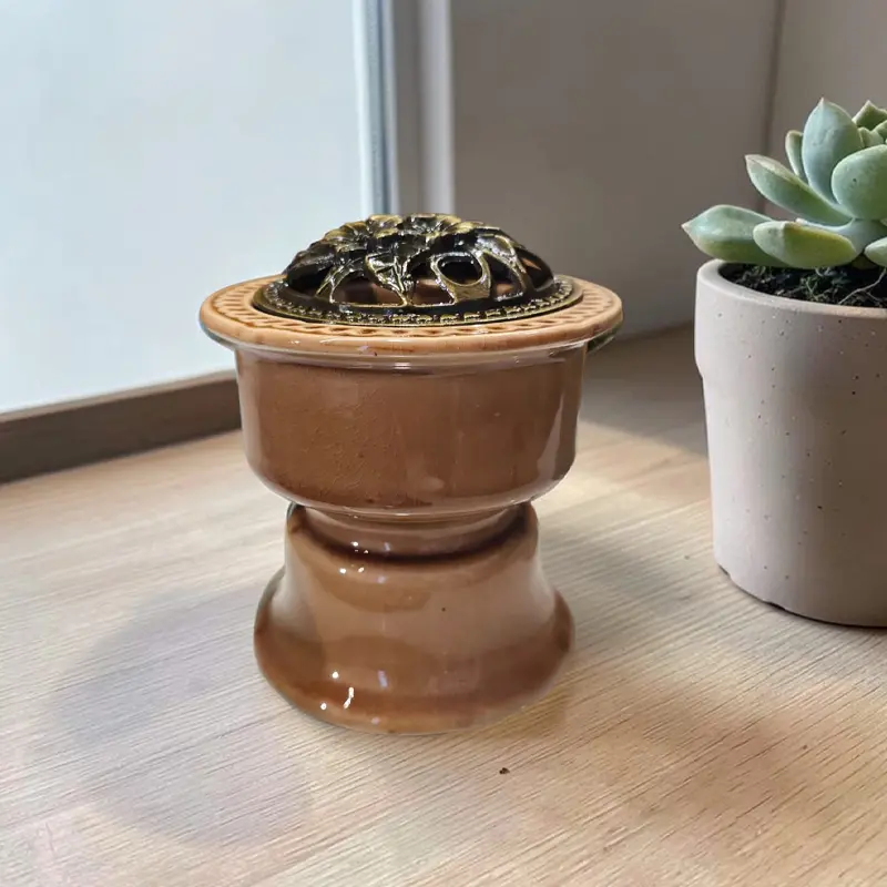 Hornito Cermica Camel Tapa Metal Calada 11.5cm