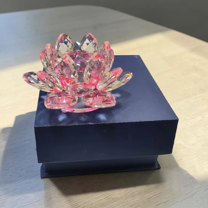 Flor de Loto Vidrio Color Rosa Grande 11cm en Caja