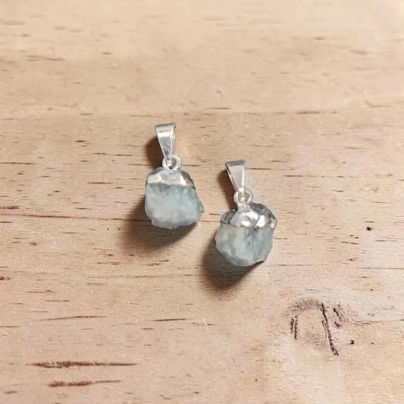 Dije Gema Aguamarina en Bruto Electroplate