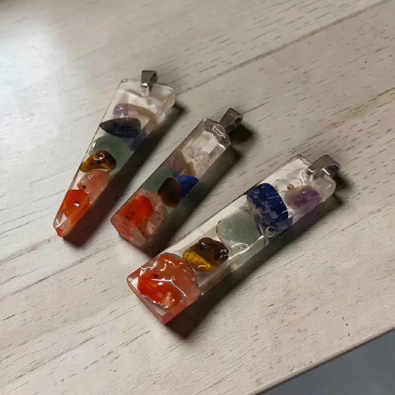 Dije Gema 7 Chakras en Resina Modelos Varios 