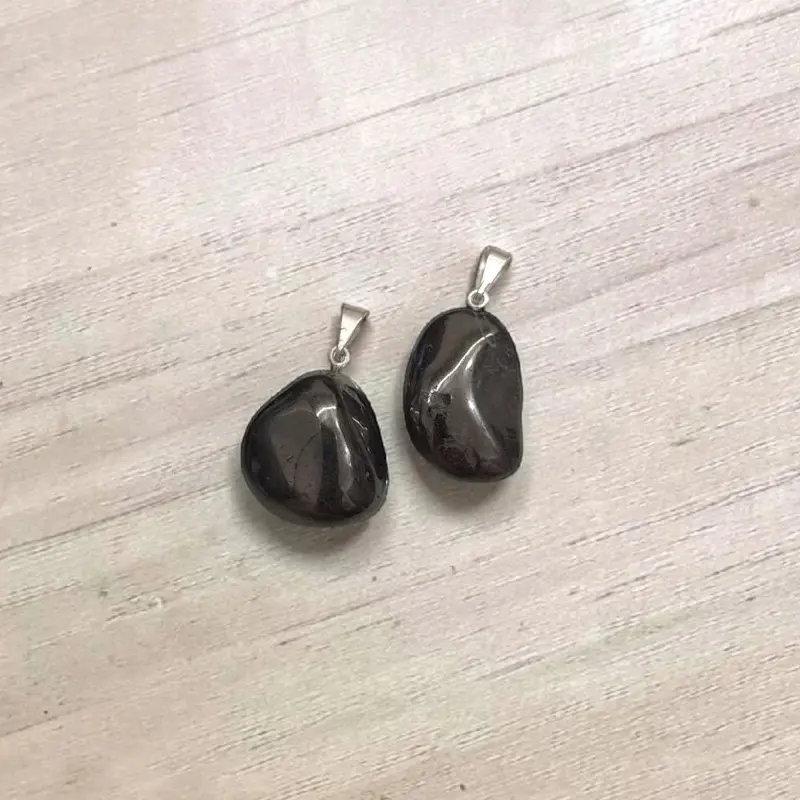 Dije Gema Hematite Rolado Clavado