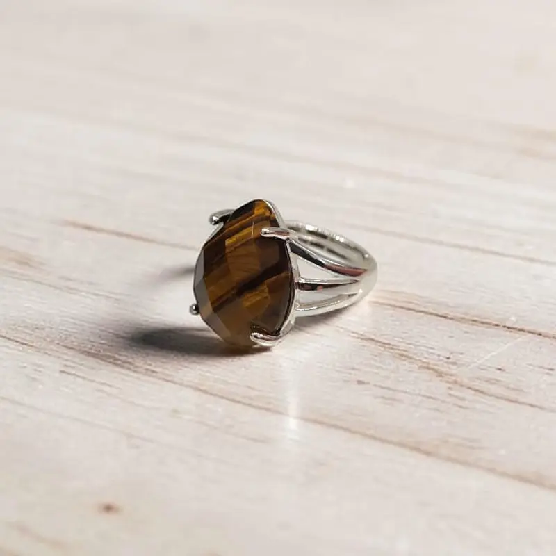 Anillo Gema Ojo de Tigre Facetado