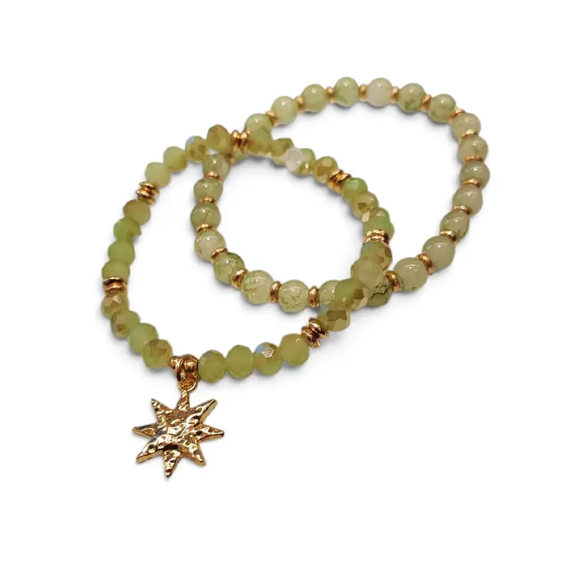 Set Pulseras Elasticas Verdes con Dije de Sol Dorado