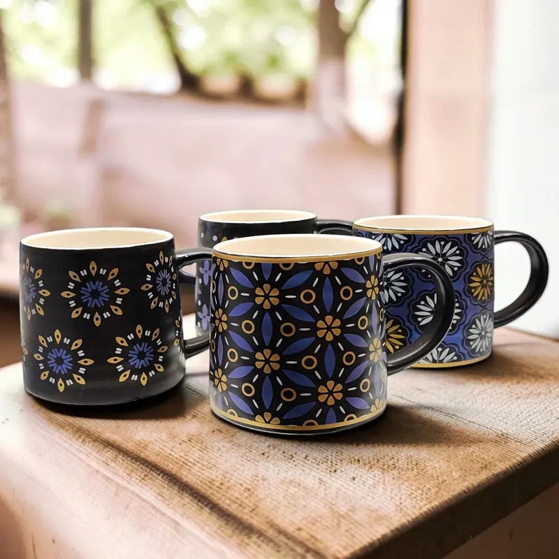 Tazas Ceramica con Tonos Negros, Azul, Dorado y Plateado Modelos Varios