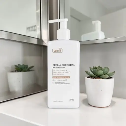Crema Corporal Nutritiva con Aceite de Palta, Manteca de Karité y Aceite Esencial de Manzanilla 300ml, Labco