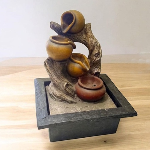 Fuente de Agua con Luz LED Mediana  N°3