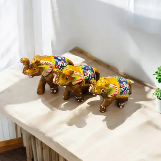 Elefante Resina Dorado Manto Azul 7cm