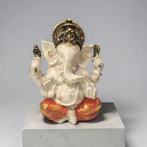 Ganesha Blanca Resina 14cm Manto Naranja