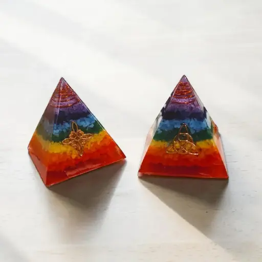 Orgonite Piramide 5cm Modelos Varios
