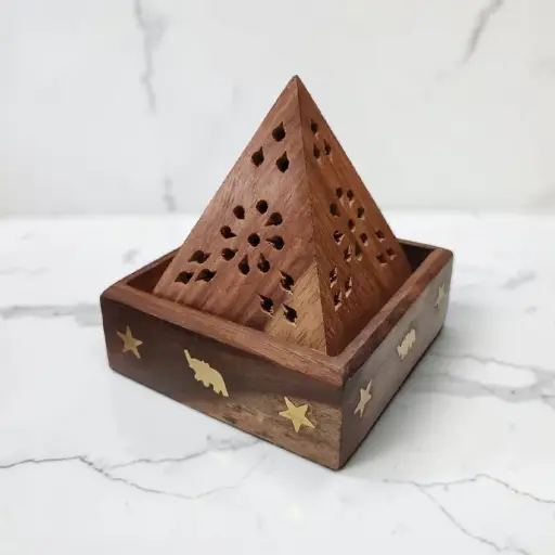 Porta Conos Piramide de Madera y bronce