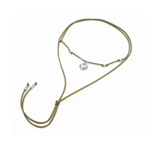 Collar de Gamuza y Dije Corazón Referencia Verde Musco