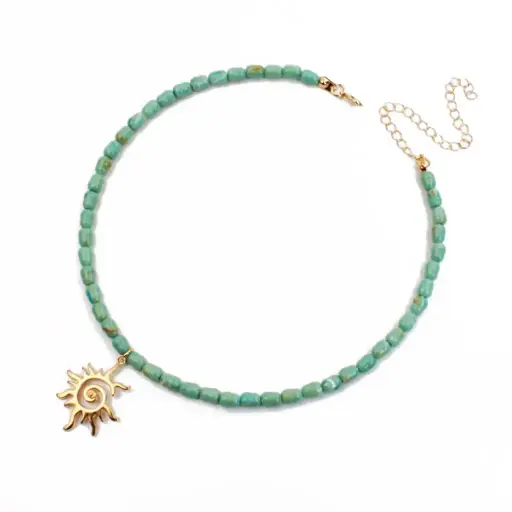 [113476] Collar Verde con Dije Sol Dorado