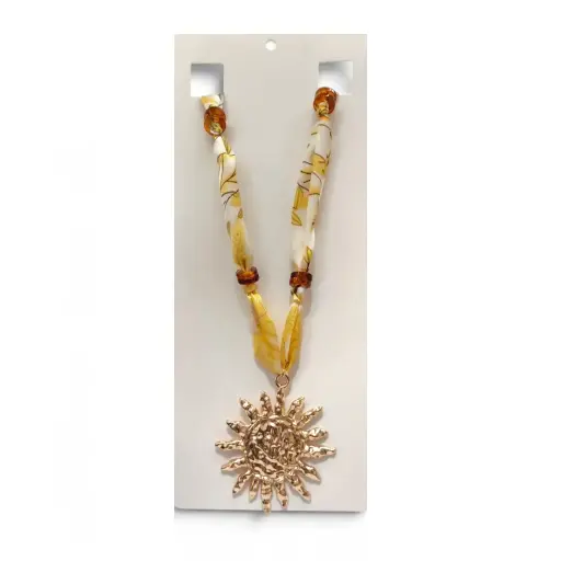 Collar Seda Amarillo con Sol Dorado